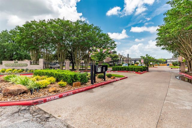 18800 Egret Bay Boulevard 1611, Webster, TX 77058