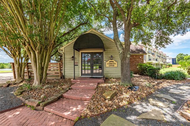18800 Egret Bay Boulevard 1611, Webster, TX 77058