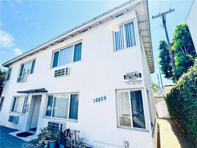 10850 Landale St, North Hollywood, CA 91602