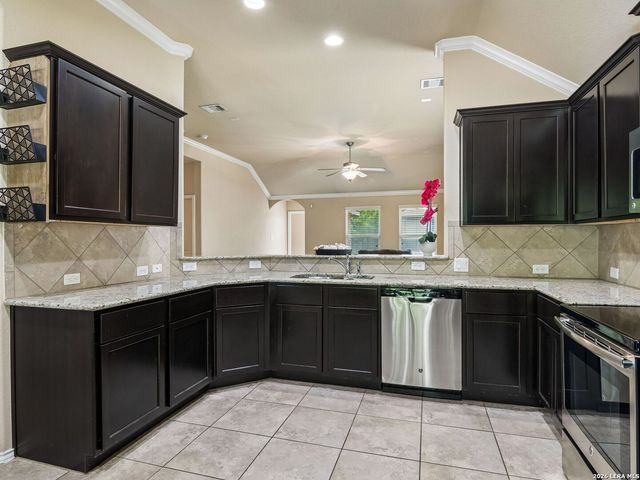 1820 Strawcove, New Braunfels, TX 78130