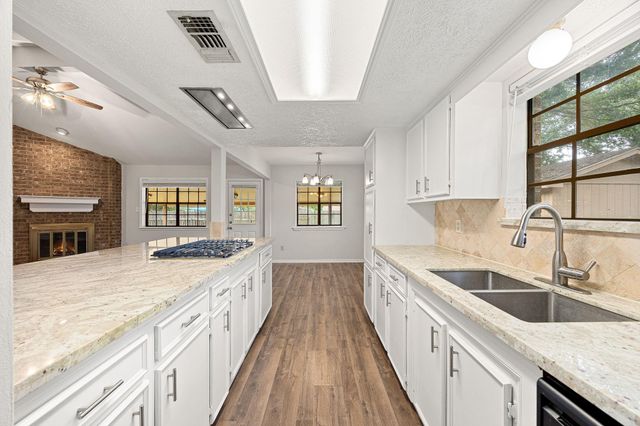 2019 Franklin Circle, Rosenberg, TX 77471