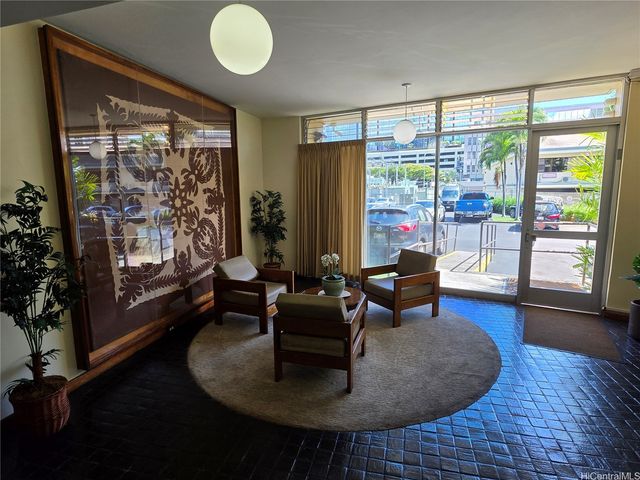 750 Amana Street 1904, Honolulu, HI 96814