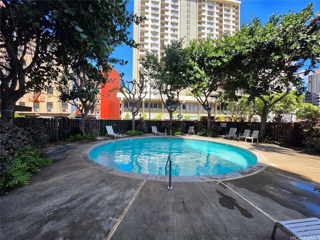 750 Amana Street 1904, Honolulu, HI 96814
