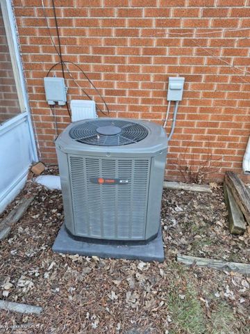 24895 Beck Avenue, Eastpointe, MI 48021