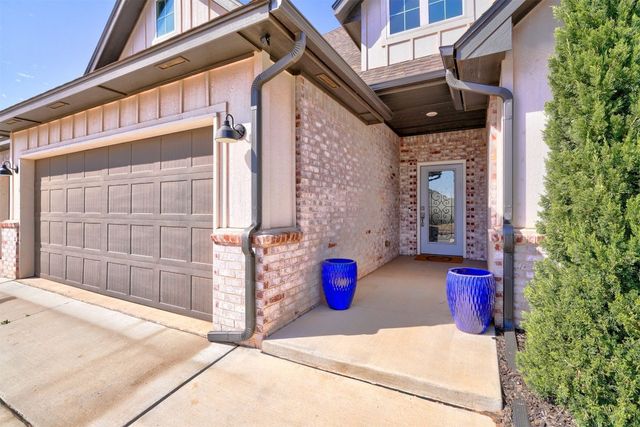 11117 SW 30th Circle, Yukon, OK 73099