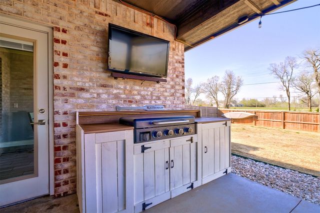 11117 SW 30th Circle, Yukon, OK 73099