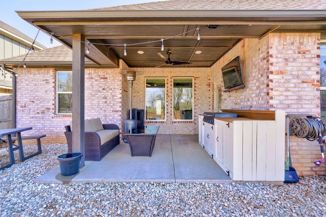 11117 SW 30th Circle, Yukon, OK 73099