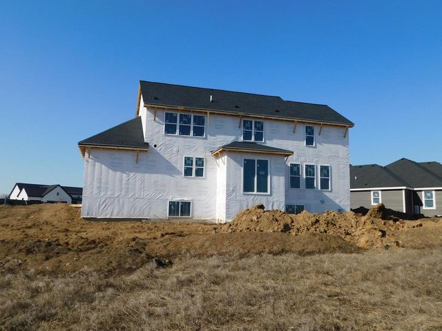 9766 N Migratory COURT, Mequon, WI 53097