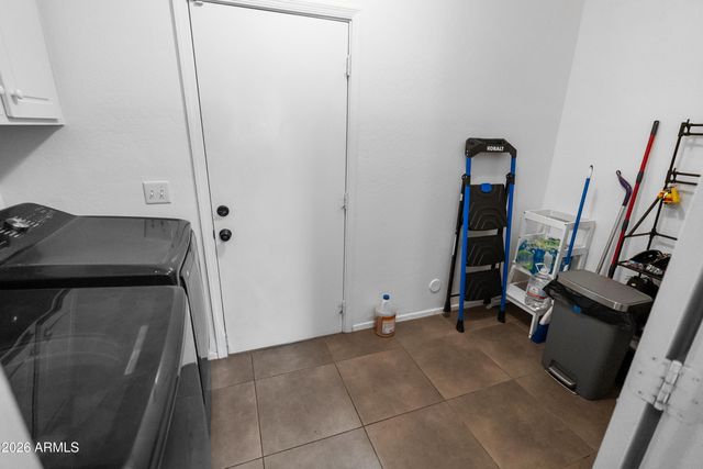 1523 N 81ST Drive, Phoenix, AZ 85043