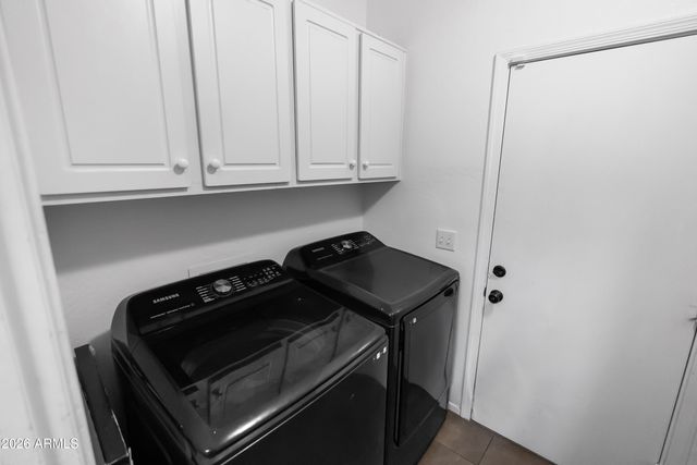 1523 N 81ST Drive, Phoenix, AZ 85043
