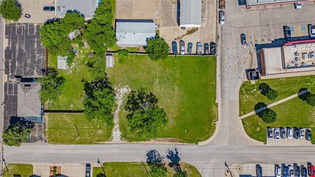 124 Anderson Street, Burleson, TX 76028
