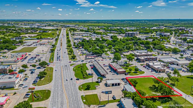 124 Anderson Street, Burleson, TX 76028