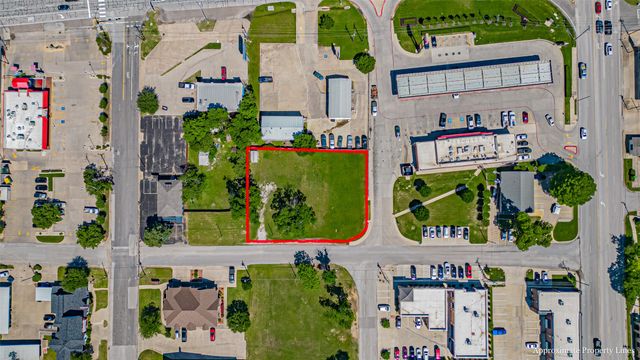 124 Anderson Street, Burleson, TX 76028