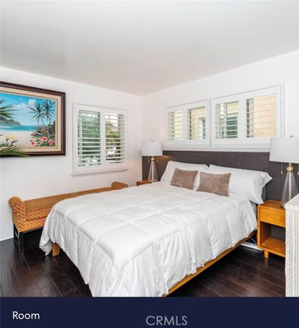 210 10th Street, Huntington Beach, CA 92648