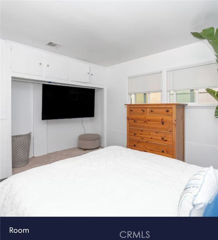 210 10th Street, Huntington Beach, CA 92648