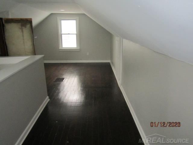 8517 Essex Avenue, Warren, MI 48089