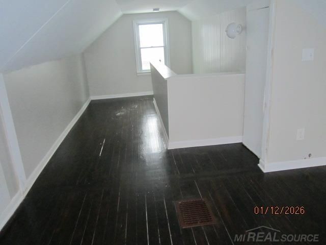 8517 Essex Avenue, Warren, MI 48089