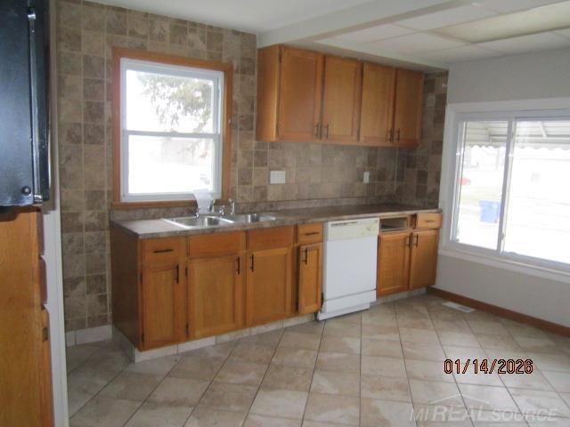 8517 Essex Avenue, Warren, MI 48089