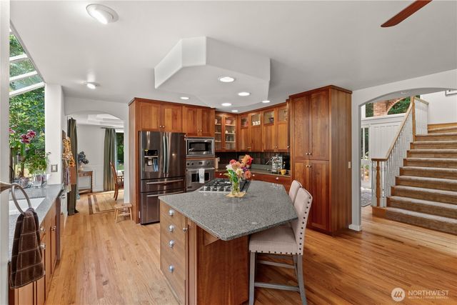 23924 SE 186th Street, Maple Valley, WA 98038