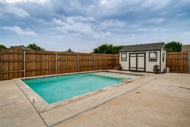 612 W Grove Circle, Anna, TX 75409