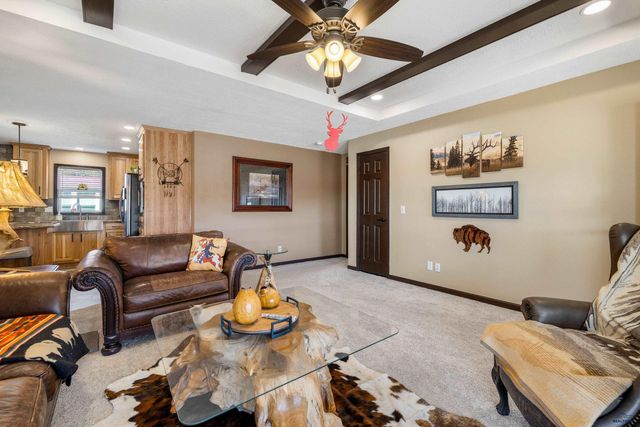 1833 WOOD LILY LN, Custer, SD 57730