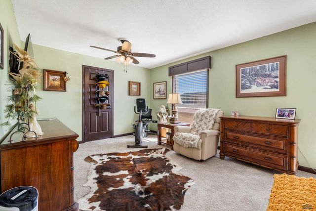 1833 WOOD LILY LN, Custer, SD 57730