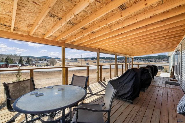 1833 WOOD LILY LN, Custer, SD 57730