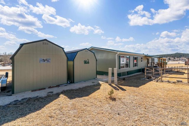 1833 WOOD LILY LN, Custer, SD 57730