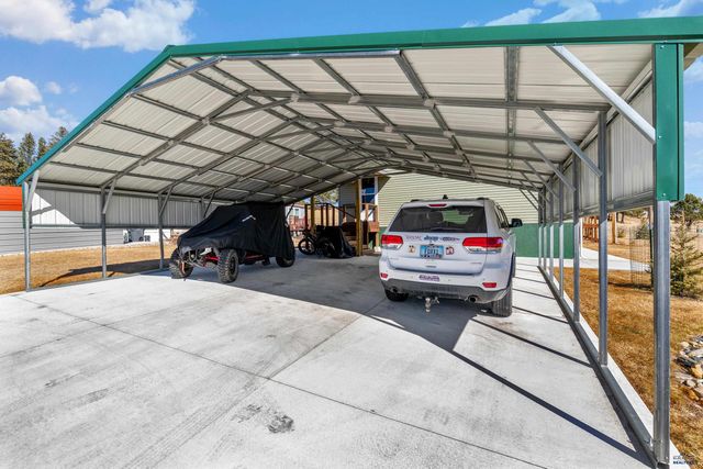 1833 WOOD LILY LN, Custer, SD 57730