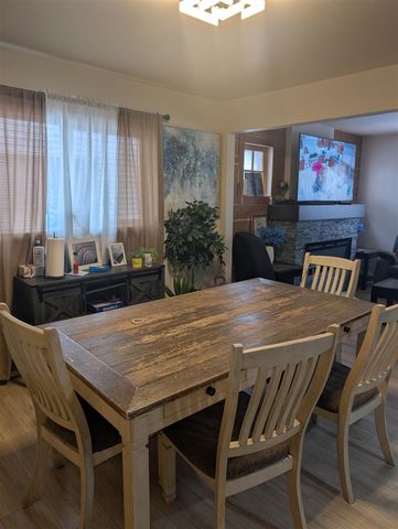 9941 Pinehurst Avenue, Detroit, MI 48204