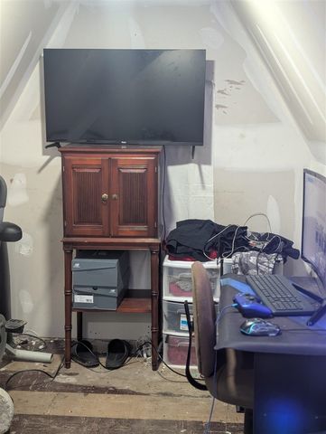 9941 Pinehurst Avenue, Detroit, MI 48204