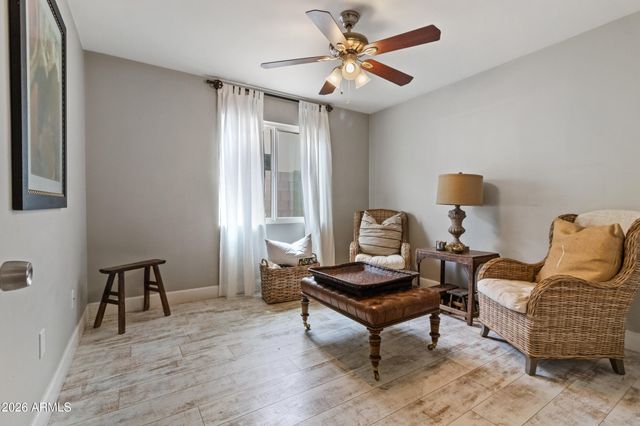 4025 E OSBORN Road, Phoenix, AZ 85018