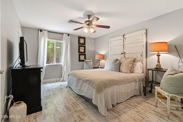 4025 E OSBORN Road, Phoenix, AZ 85018