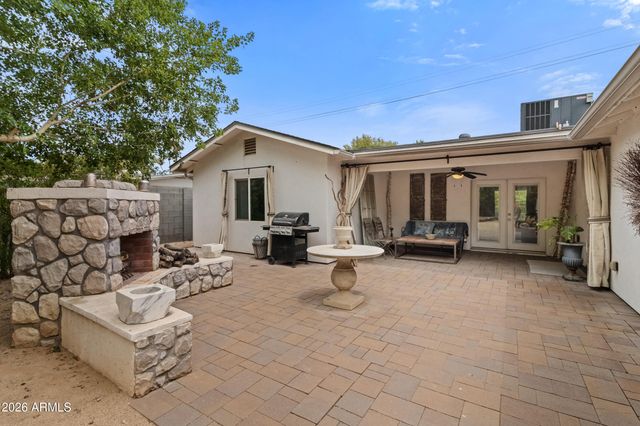 4025 E OSBORN Road, Phoenix, AZ 85018