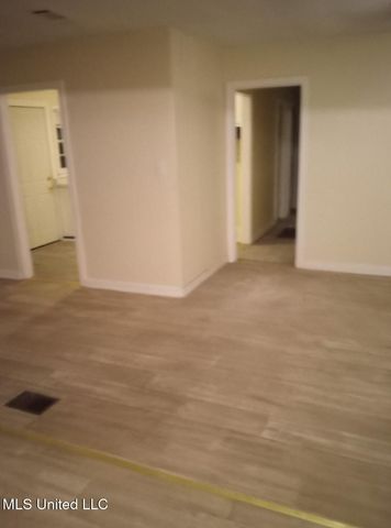 2785 Pinebrook Drive, Jackson, MS 39212