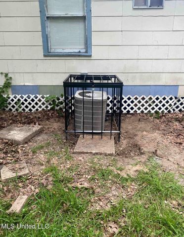 2785 Pinebrook Drive, Jackson, MS 39212