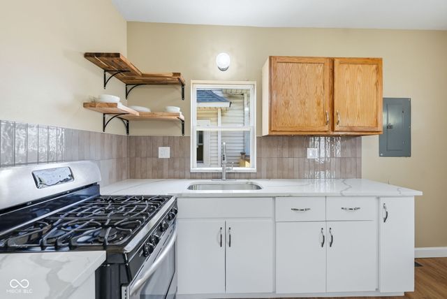 274 N Mount Street, Indianapolis, IN 46222