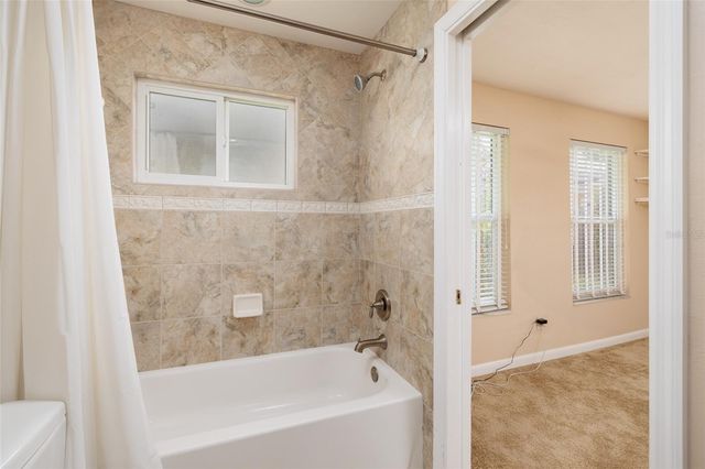 7501 21ST STREET N, St Petersburg, FL 33702