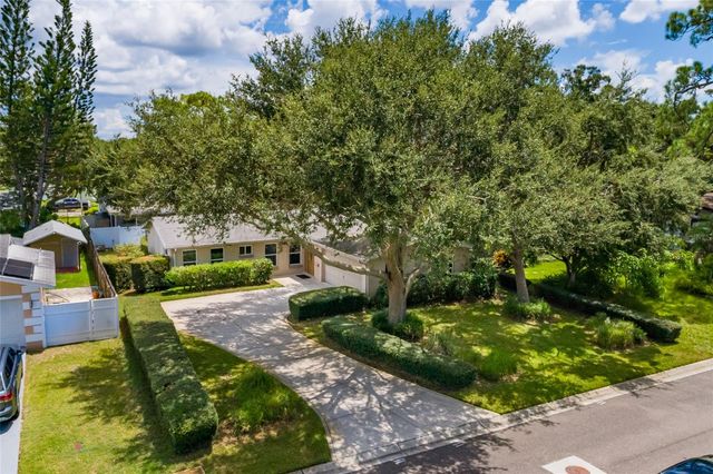 7501 21ST STREET N, St Petersburg, FL 33702