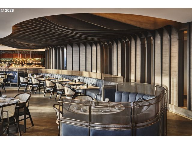 550 Sw 10TH Ave 2202, Portland, OR 97205