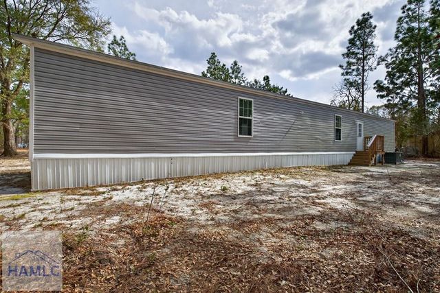 121 North Kiowa Drive, Jesup, GA 31545