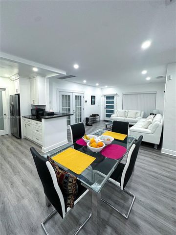6930 Coolidge St, Hollywood, FL 33024