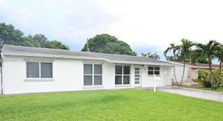 6930 Coolidge St, Hollywood, FL 33024