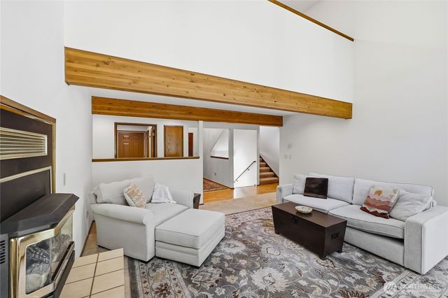 1660 Kala Point Drive, Port Townsend, WA 98368