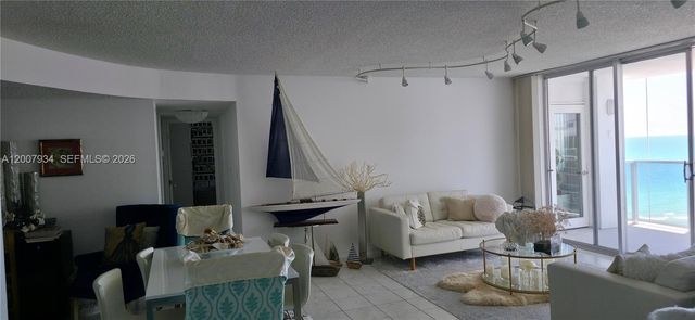 2751 S Ocean Dr 1706S, Hollywood, FL 33019