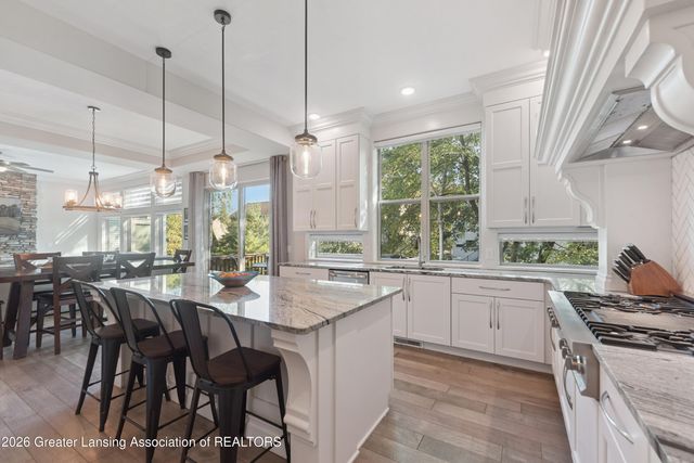 16939 Willowbrook Drive, Haslett, MI 48840