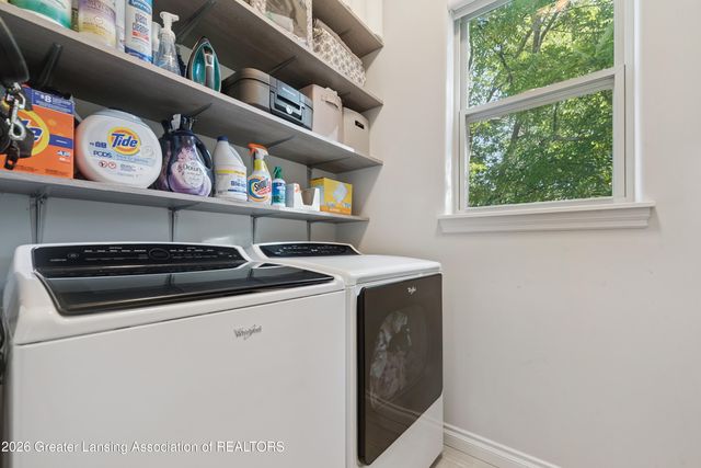 16939 Willowbrook Drive, Haslett, MI 48840