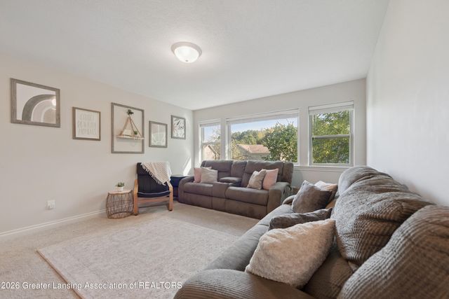 16939 Willowbrook Drive, Haslett, MI 48840