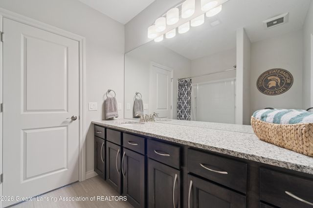 16939 Willowbrook Drive, Haslett, MI 48840