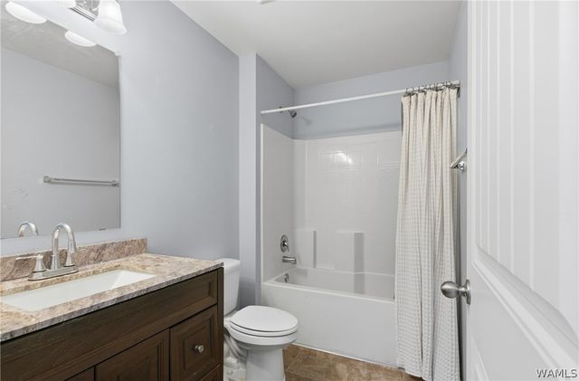 2709 Lily, Northport, AL 35473